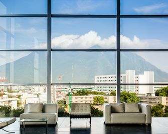 Fiesta Inn Monterrey Tecnológico - Monterrey - Balcón