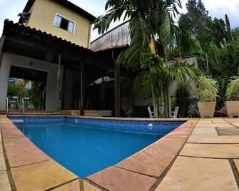 Mata Virgem Hostel e Pousada - Vila do Abraao - Pool