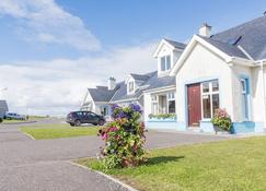 Portbeg Holiday Homes at Donegal Bay - Bundoran - Building