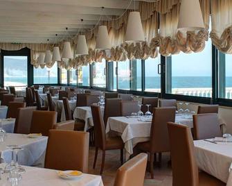 Hotel Il Brigantino - Porto Recanati - Restaurant