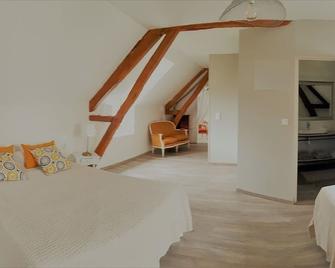 Le Champ du Pre - Gièvres - Bedroom