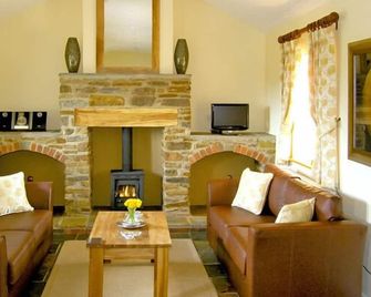 Valley View - Ross-on-Wye - Living room