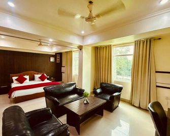 Hotel Bodhgaya Gautam - Bodh Gaya - Bedroom