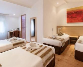 Hôtel Holzer II - Porto-Vecchio - Phòng ngủ