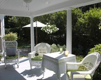 Beech Tree Bed & Breakfast - Rockport - Patio