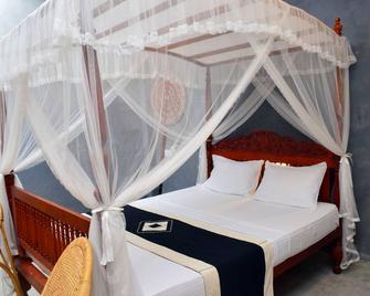 Guruge King's Island Resort - Negombo - Bedroom