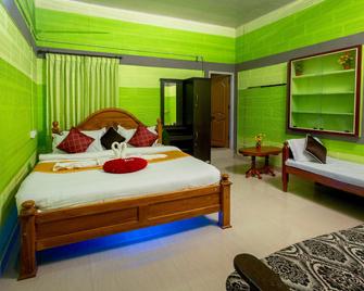 Stream Garden Mountain Resort - Meppādi - Bedroom