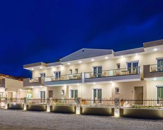 Lagaria Luxury Rooms & Apartments - Asprovalta - Gebouw