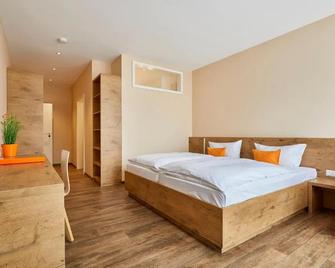 Hotel Goll Pforzheim-Niefern - Niefern-Öschelbronn - Bedroom