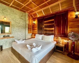 Taatoh Resort And Freedom Beach Resort - קו טאו - חדר שינה