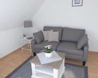 Guatingwai 23 Jacobsen Whg 2 - Wyk auf Föhr - Wohnzimmer