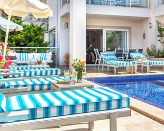 Luxury Duplex Apartment With Large Private Pool 3 Bedrooms Sleeps 6 8128795 - Kalkan - Pool