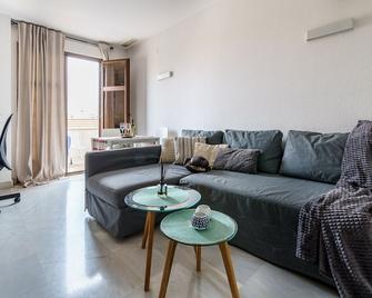 MalagaSuite City Centre with Terrace - Málaga - Living room