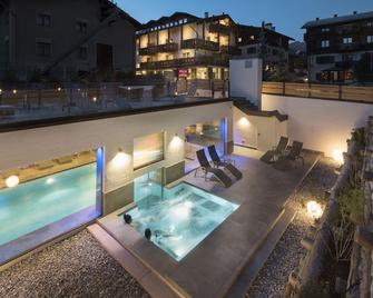 Hotel Concordia - Livigno - Pool