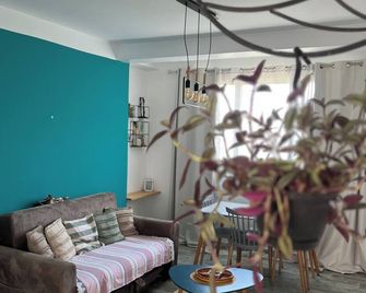 Cosy apartment in Saket - Bugía - Sala de estar