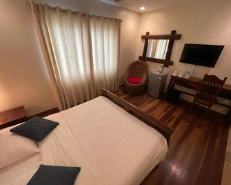 Corto del Mar Hotel - Coron - Bedroom