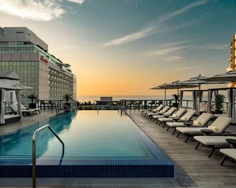 AC Hotel by Marriott Miami Beach - Miami Beach - Pool