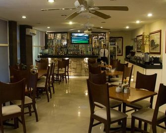 Hotel Rincon Real Suites - Durango - Restaurant