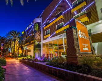 Hotel Indigo Anaheim By IHG - Anaheim - Building
