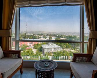 Dushanbe Serena Hotel - Dusambé - Balcón