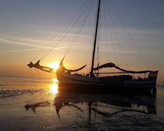 tjalkjacht pelikaan enkhuizen - Enkhuizen - Strand