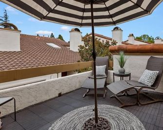 Mesa Cliff Place - Isla Vista - Balcón