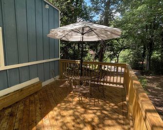 Fabulous Tiny House with AC in charming Seneca - Seneca