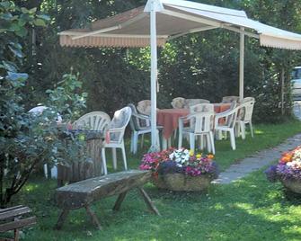 Albergo Negritella - Torcegno - Innenhof