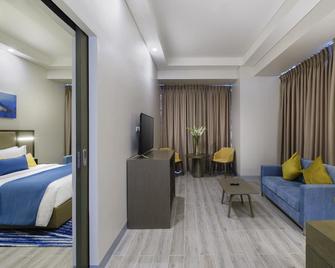 Savoy Hotel Mactan - Lapu-Lapu City - Living room