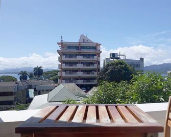 Town House Apartment Hotels Suva - Suva - Balcon