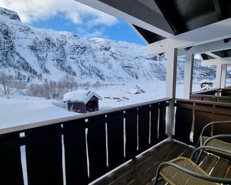 Østerbø Fjellstove - Aurlandsvangen - Balcony