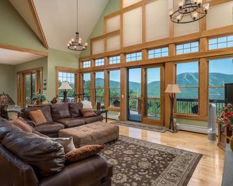 Stunning views, luxurious home, heated pool, hot tub, games - Newry - Sala de estar