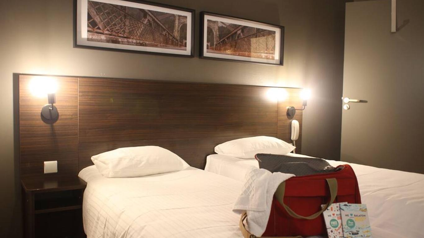 فندق أورلي سوبيريور