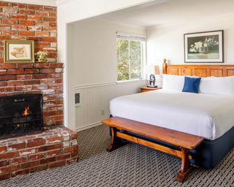 Carmel Fireplace Inn - Carmel-by-the-Sea