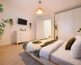 The Comfy Spot - 1 BR-Apartment & Parking Included in North Business Area - Bucuresti