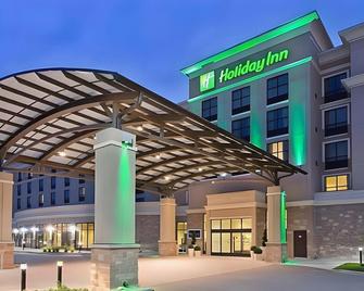 Holiday Inn Kansas City - Downtown By IHG - Kansas City - Building