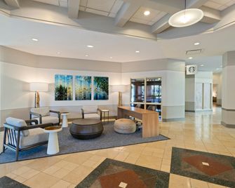 Embassy Suites Tampa - USF/Near Busch Gardens - Tampa - Lobby