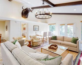 Mulberry Manor - Fayetteville - Sala de estar