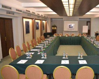 Hotel Bellevue - Skopje - Sala de reuniones