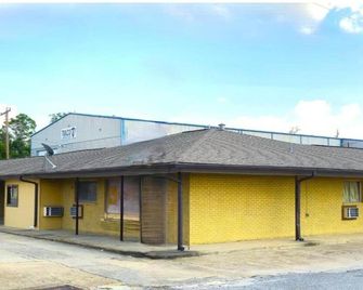 2 Full Beds Non-Smoking - Sulphur - Gebouw