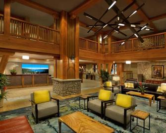 South Lake Tahoe Resort 2 Bedroom Villa Sleeps 8 - סאות' לייק טאהו - טרקלין