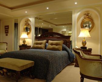 Regency Palace Hotel - Jounieh - Schlafzimmer