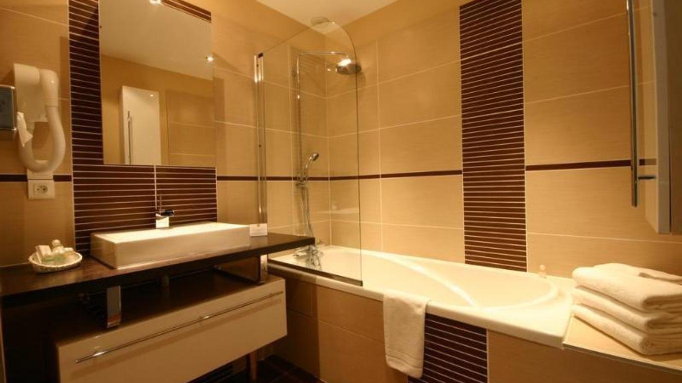 阿赫貝爾地區之家酒店 - 安布瓦