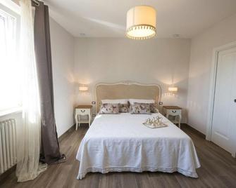 Santa Lucia B&B - Gaeta - Yatak Odası