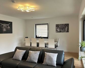 Greenview Apartment Trier - 3 beds 2 bedrooms - Trier - Huiskamer