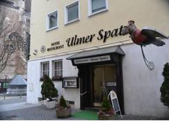 Hotel Ulmer Spatz - Ulm - Toà nhà