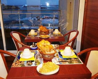 Hotel De La Mer - Tregastel - Jídelna