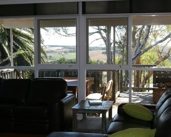 Farm Stay Holiday Accommodation Inverloch South Gippsland Dog Friendly - Inverloch - Wohnzimmer
