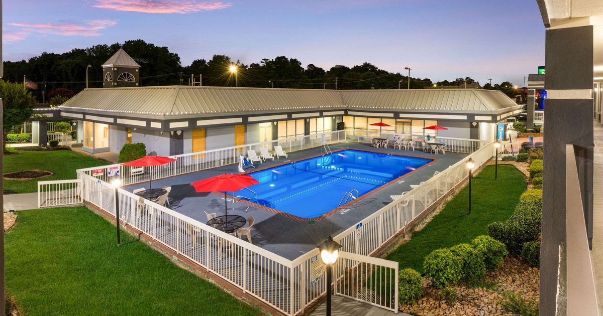 Quality Inn Concord Kannapolis a partir de R 352 (R̶̶ ̶8̶4̶8̶