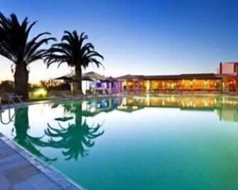 Colina Village - Praia do Carvoeiro - Piscina